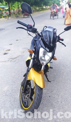 Yamaha Fzs